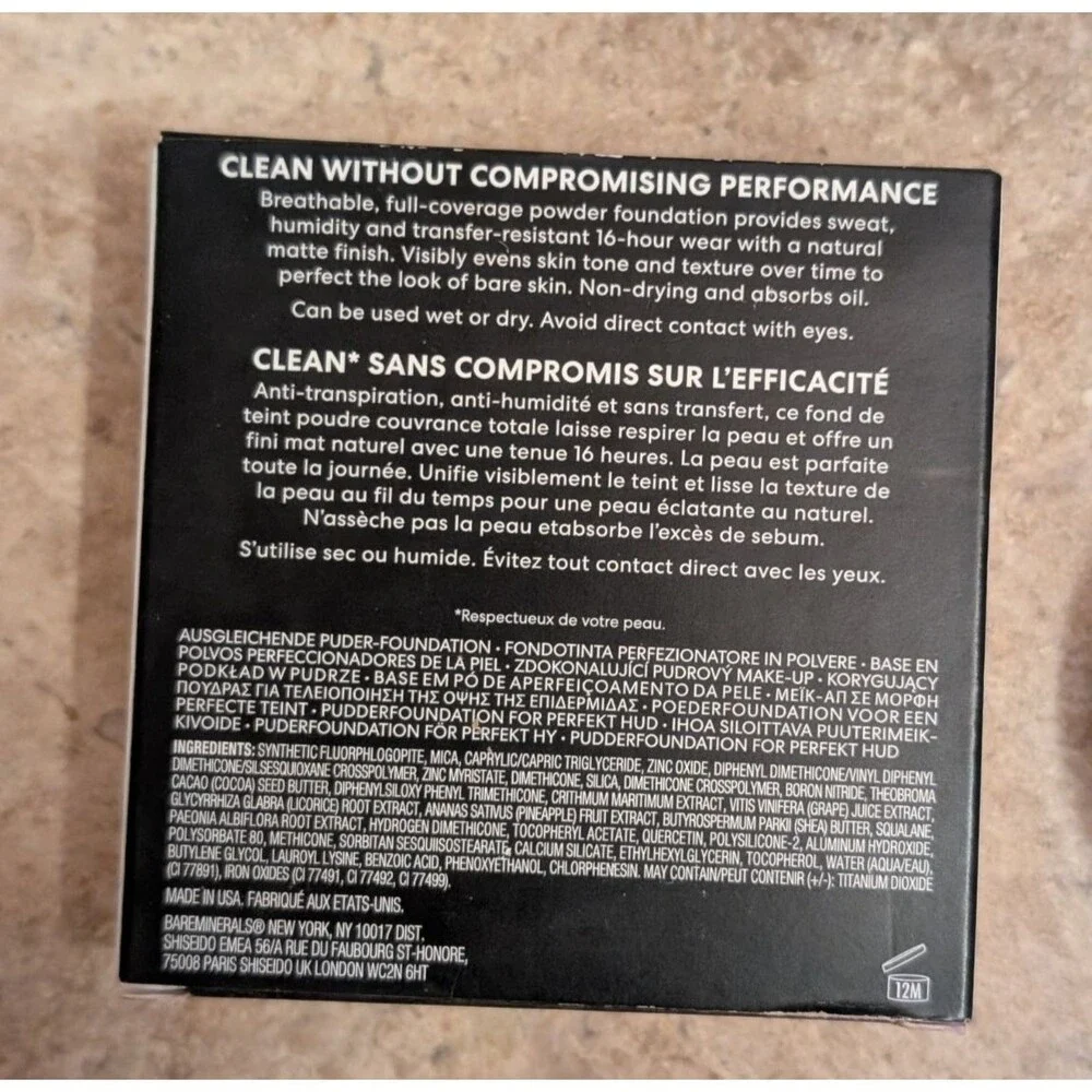bareMinerals Barepro 16HR Skin-Perfecting Powder Foundation Fair 15 Neutral .28